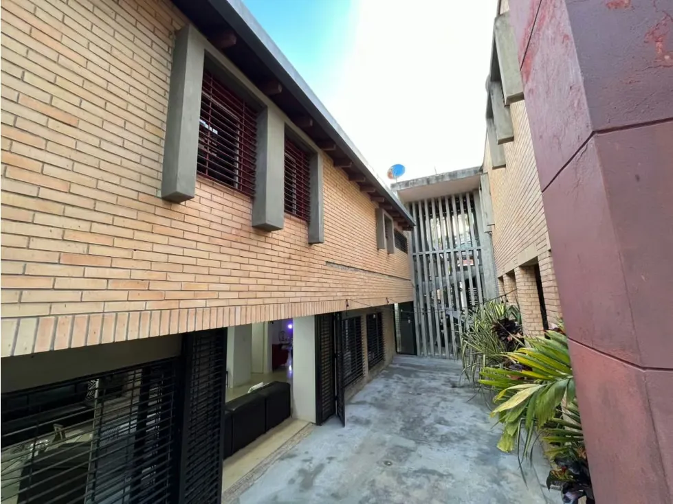 Se vende/alquila casa 850m² 6h+s/7b+s/8p Cumbres de Curumo - 16