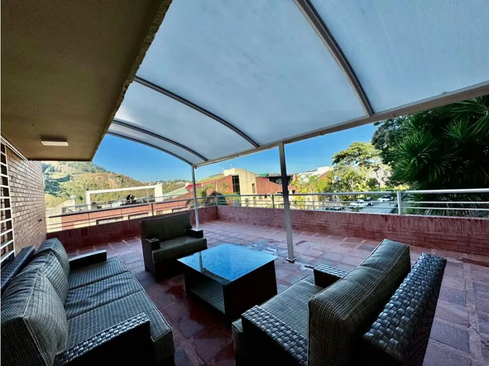 Se vende/ alquila. apto 227m2 3h/3b/2p El Peñón