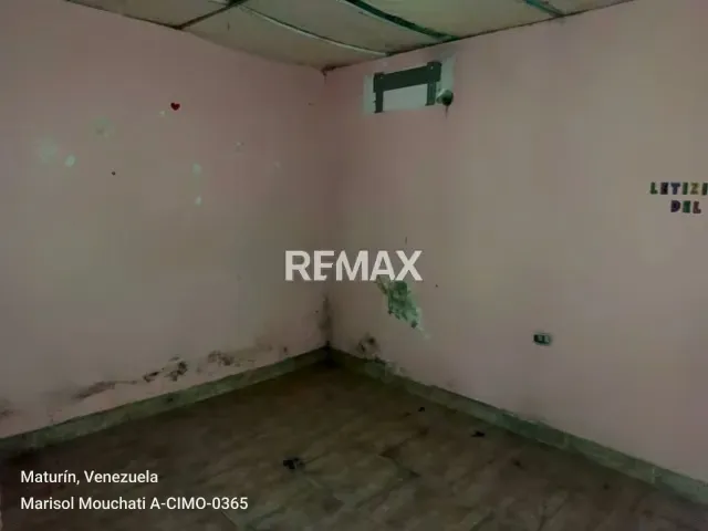 EN VENTA CASA COMERCIAL EN LA CARRERA 7, CENTRO DE MATURIN, ESTADO MONAGAS - 8