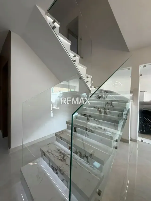 Townhouse en Venta Villa Lago Country I Av. Fuerzas Armadas - 5
