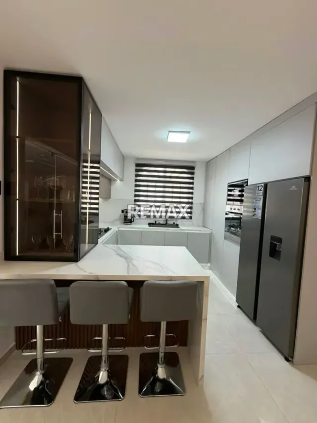 Townhouse en Venta Villa Lago Country I Av. Fuerzas Armadas - 6