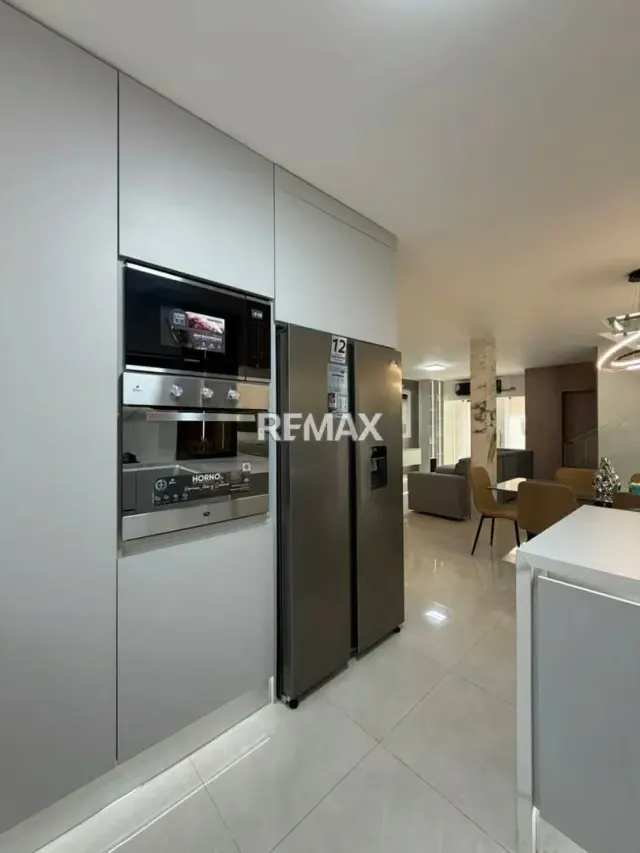 Townhouse en Venta Villa Lago Country I Av. Fuerzas Armadas - 8