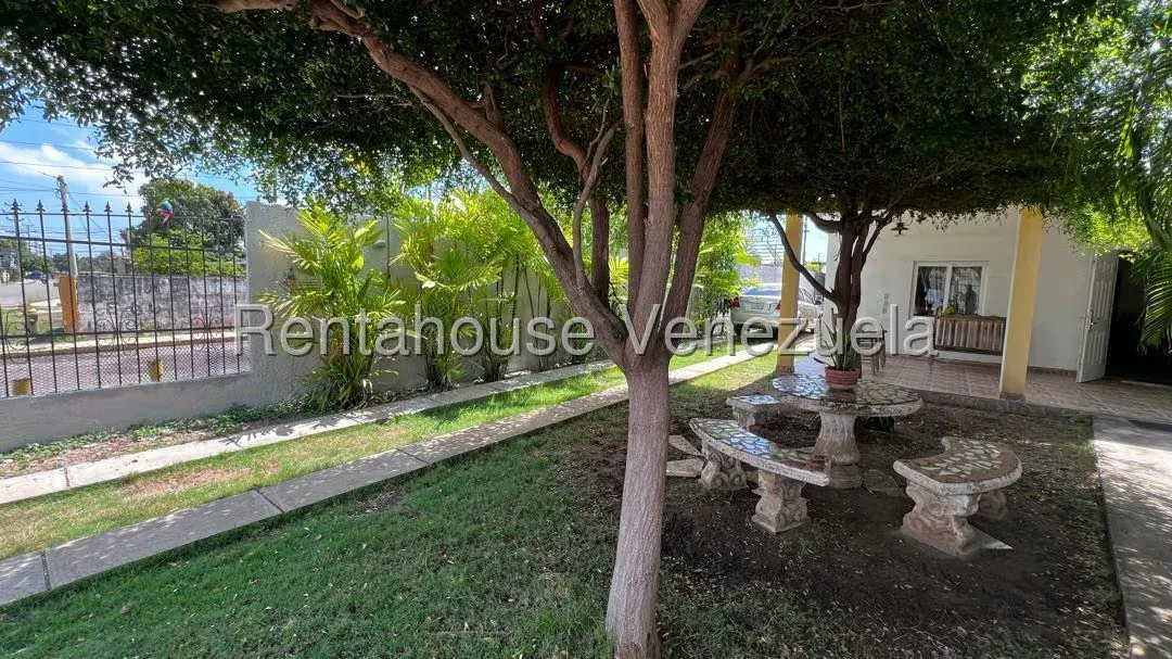 Casa (1 Nivel) en Venta en Los Olivos, Zulia - 40