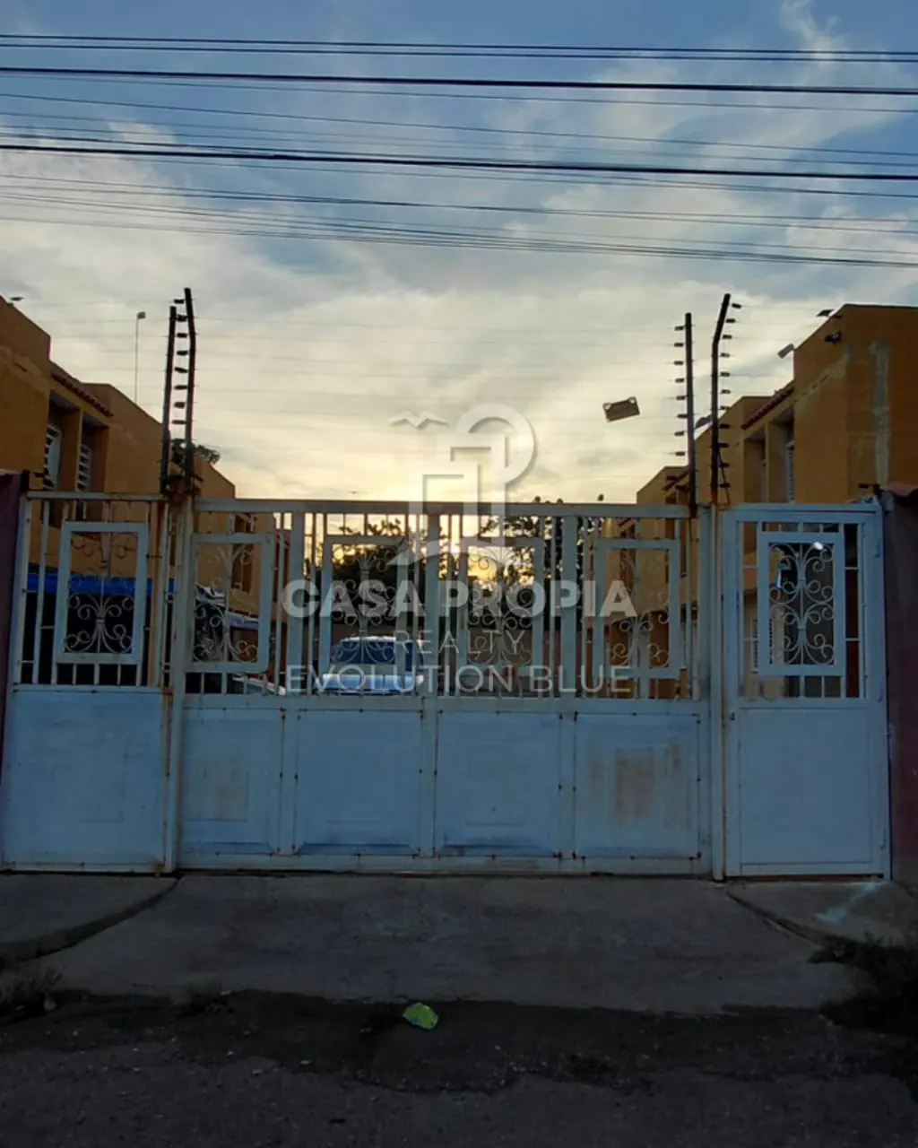 Townhouse en lago Azul