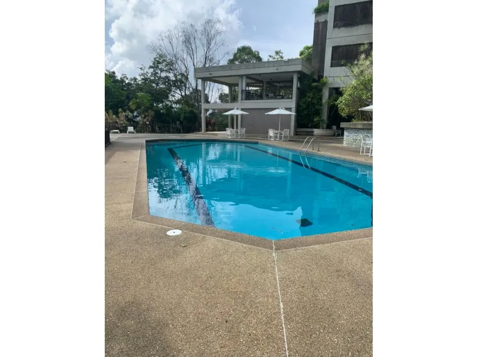 Se vende apto 325m2 3h+s/5b/3p Colinas de Valle Arriba 9804 - 26