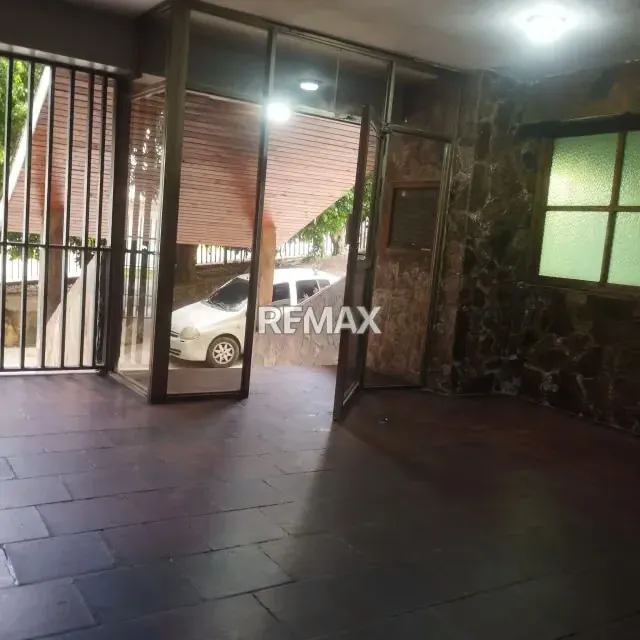 Apartamento en Venta a Remodelar en los Colorado Valencia - 5