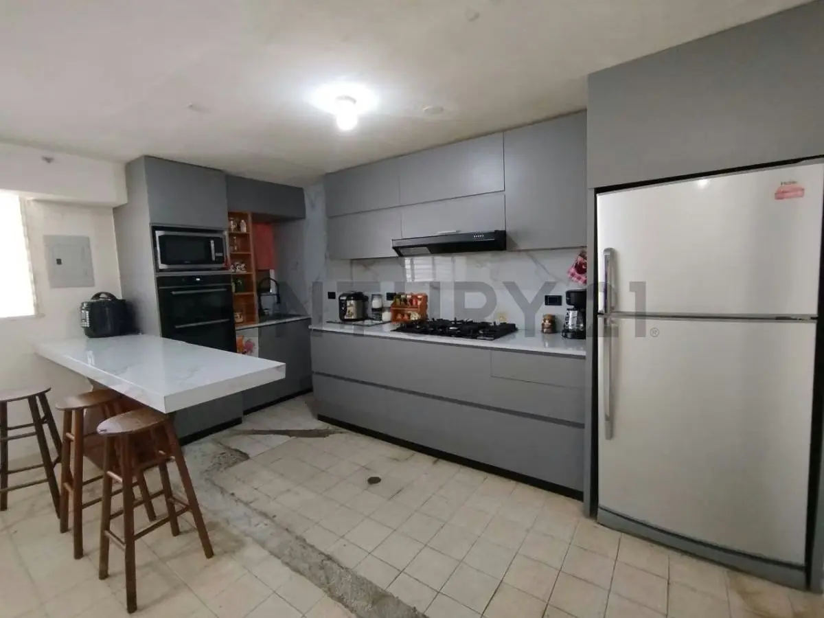 Casa en venta en Las Rosas. Urb. Puerta El Bosque - 3