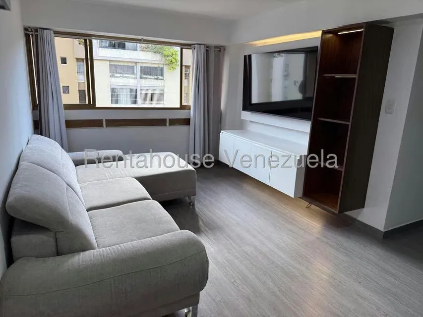 Apartamento (1 Nivel) en Venta en Montalban III, Distrito Metropolitano - 2