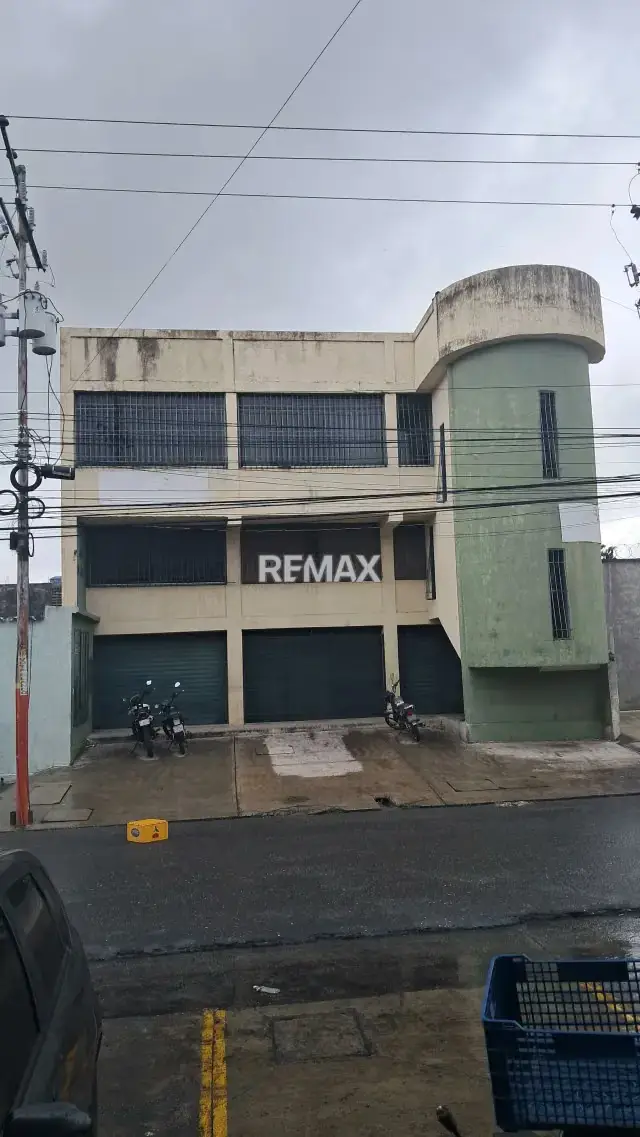 ALQUILO LOCAL COMERCIAL EDF SAN MIGUEL
