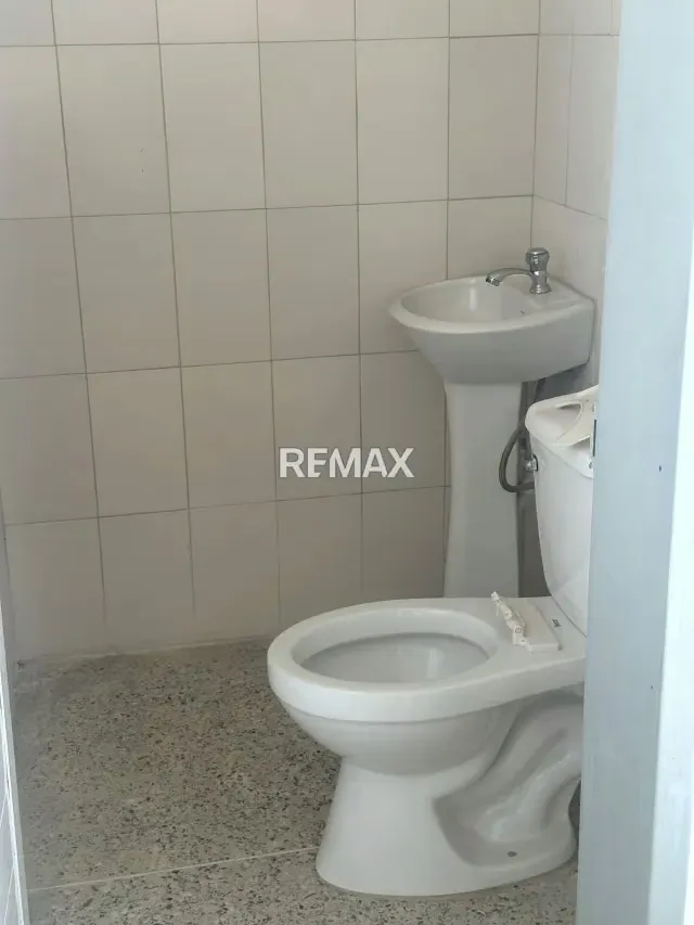 ALQUILO LOCAL COMERCIAL EDF SAN MIGUEL - 2