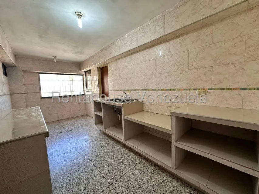 Apartamento (1 Nivel) en Venta en Zona Centro, Aragua - 16