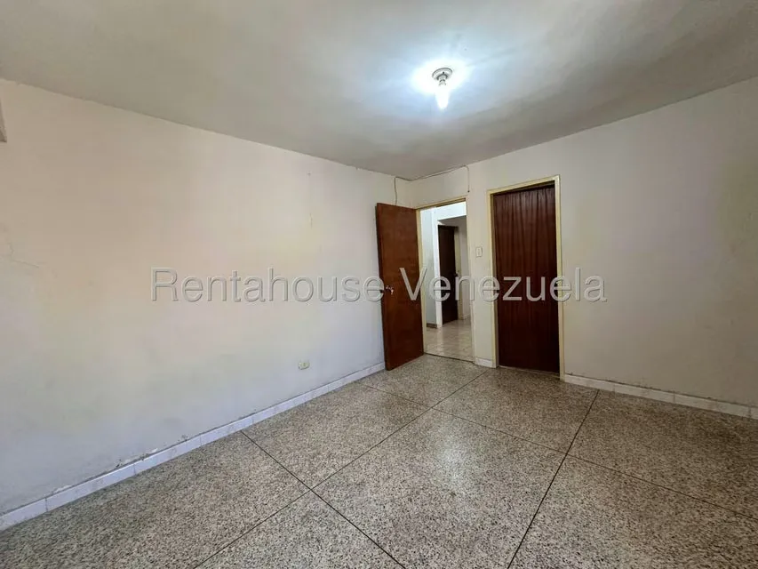 Apartamento (1 Nivel) en Venta en Zona Centro, Aragua - 28