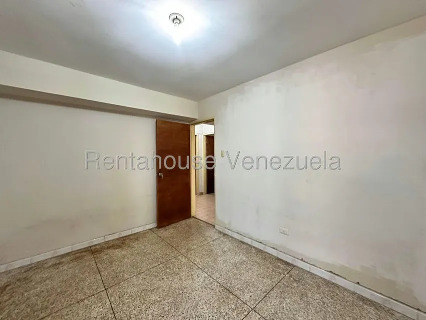 Apartamento (1 Nivel) en Venta en Zona Centro, Aragua - 33