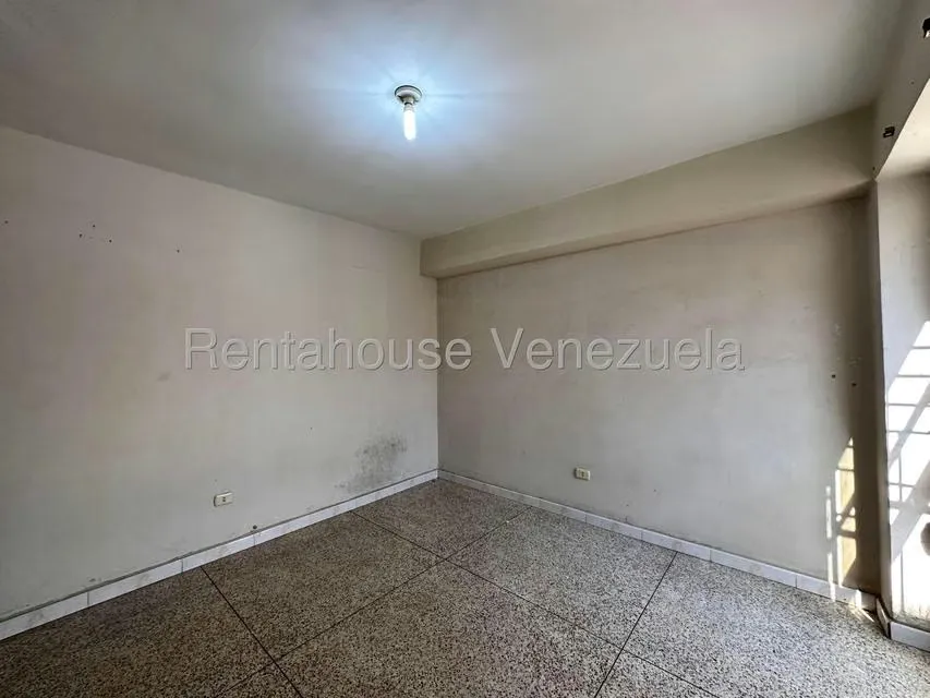 Apartamento (1 Nivel) en Venta en Zona Centro, Aragua - 37