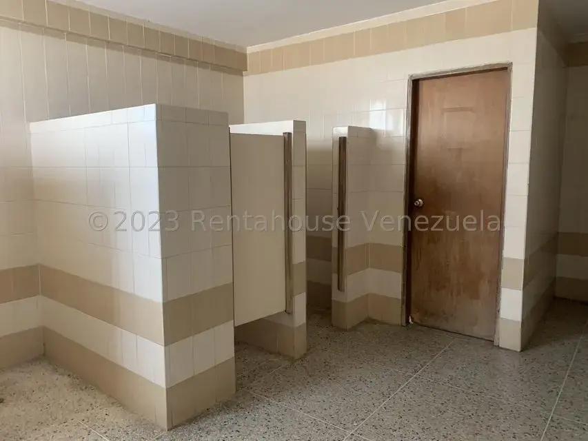 Local Comercial en Venta en Avenida Goajira, Zulia - 23