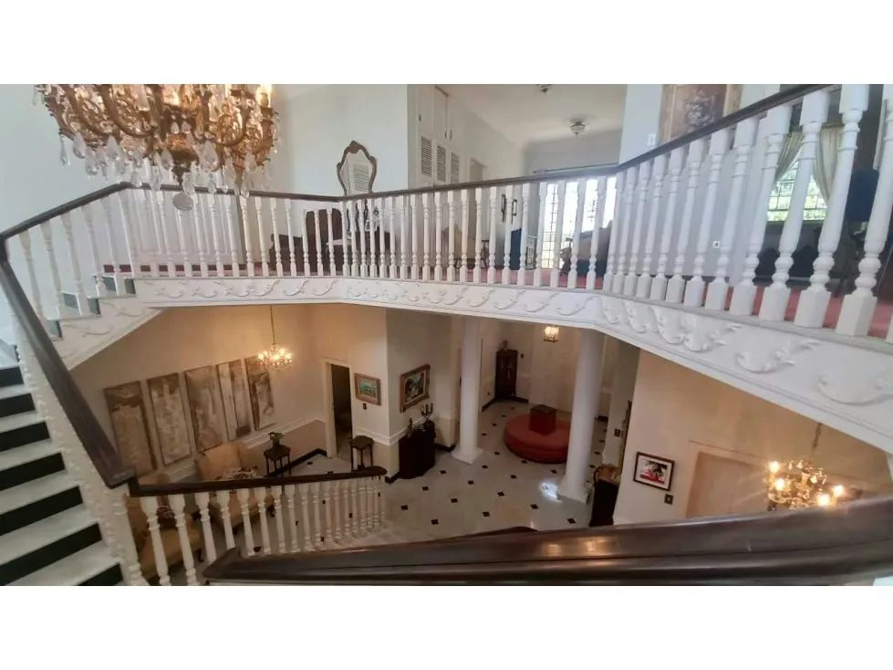 Se vende casa 900m2 La Lagunita 0678 - 11