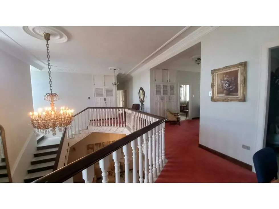 Se vende casa 900m2 La Lagunita 0678 - 12