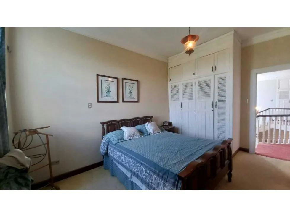 Se vende casa 900m2 La Lagunita 0678 - 13