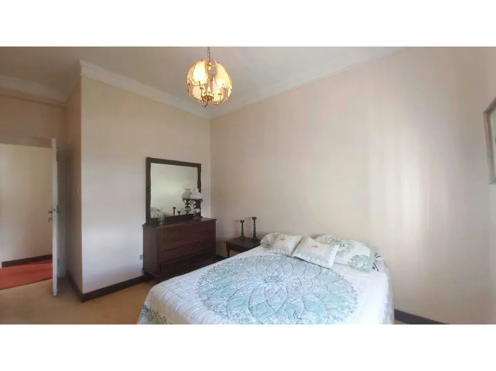 Se vende casa 900m2 La Lagunita 0678 - 19