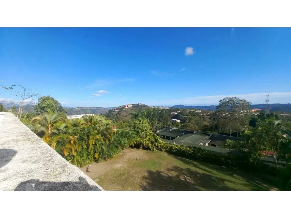 Se vende casa 900m2 La Lagunita 0678 - 24