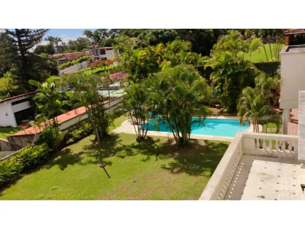 Se vende casa 900m2 La Lagunita 0678 - 31