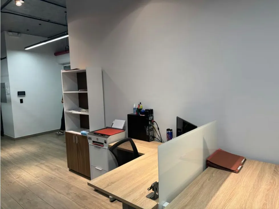 En venta oficina remodelada en Sebucan - 8