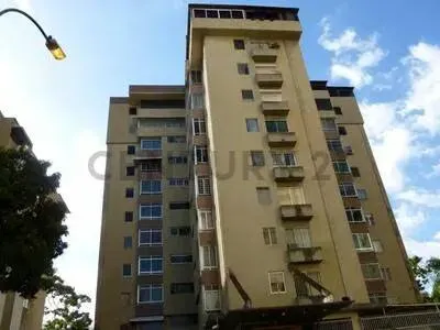 Sub penthouse de 215 m² con vista al Ávila en Colinas de Los Caobos