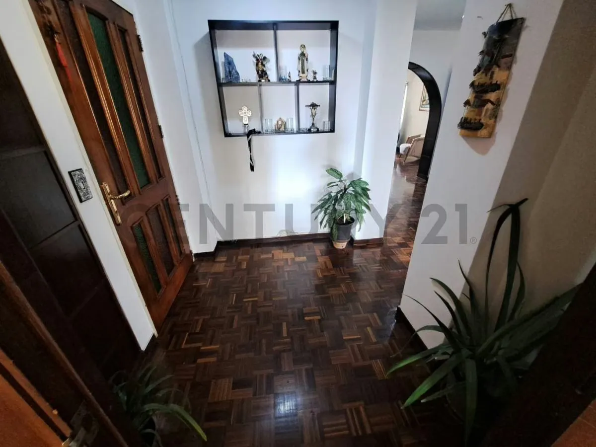 Sub penthouse de 215 m² con vista al Ávila en Colinas de Los Caobos - 12