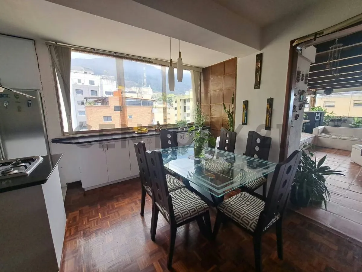Sub penthouse de 215 m² con vista al Ávila en Colinas de Los Caobos - 5