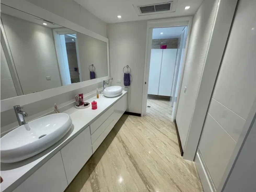 Vendo apartamento 290m2 3h+s/3.5b+s/5pe Lomas de la Alameda 7812 - 14