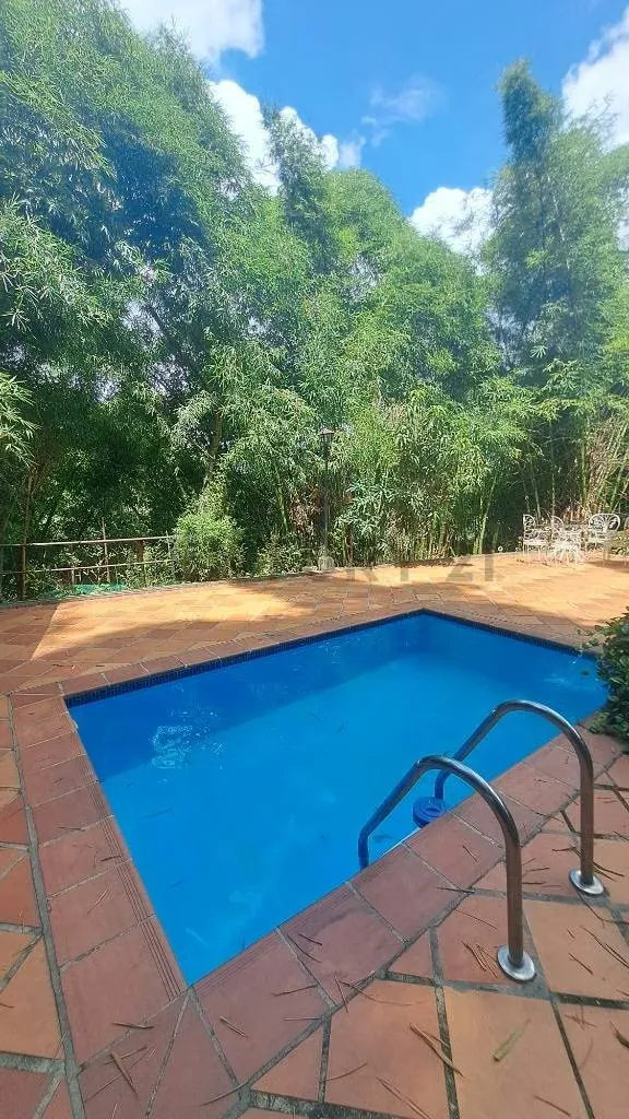Acogedora casa,con clima de montaña,en la Urbanización Miranda - 11