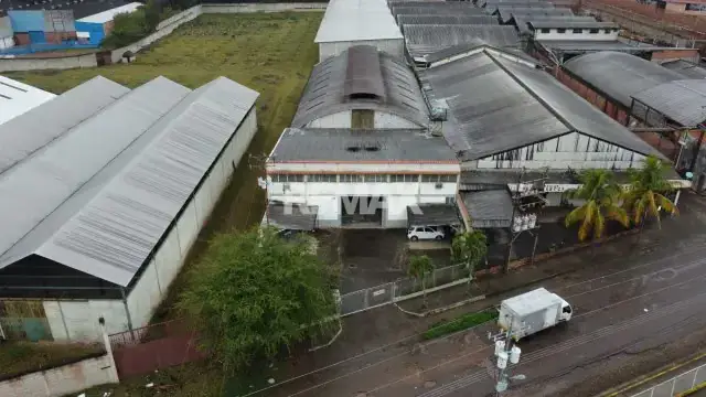 Galpón en la zona industrial de Ureña
