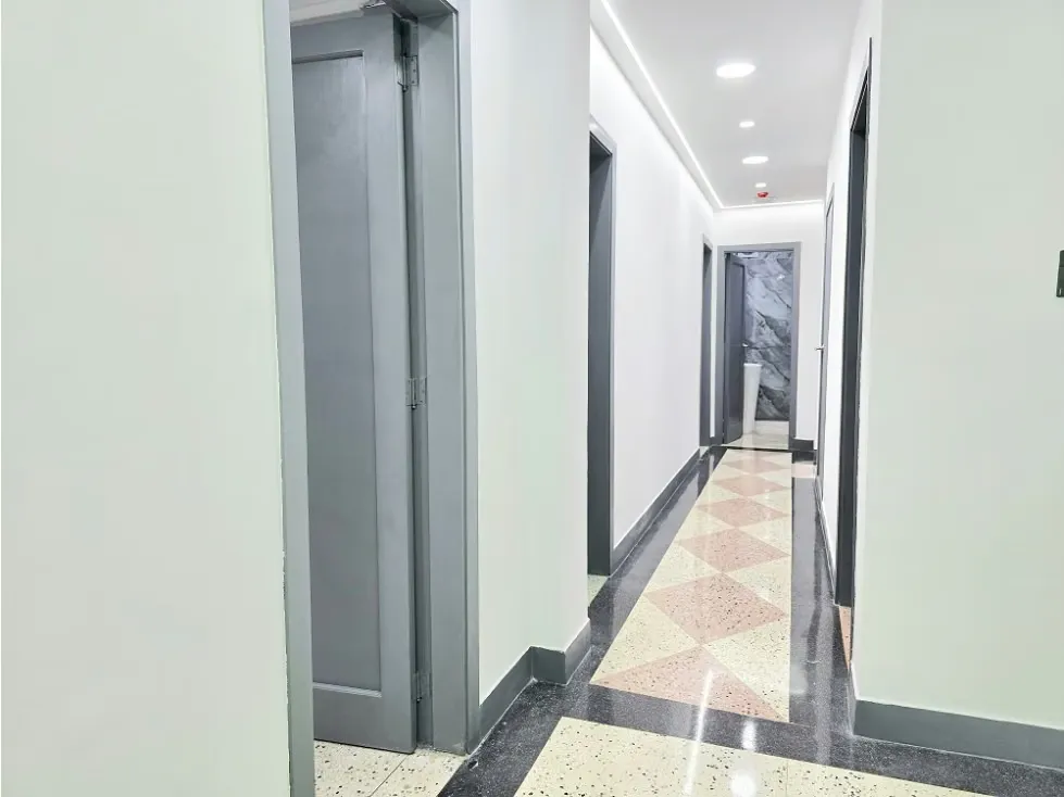 Vendo y Alquilo Casa Comercial en San Román a Pie de Calle Remodelada - 14