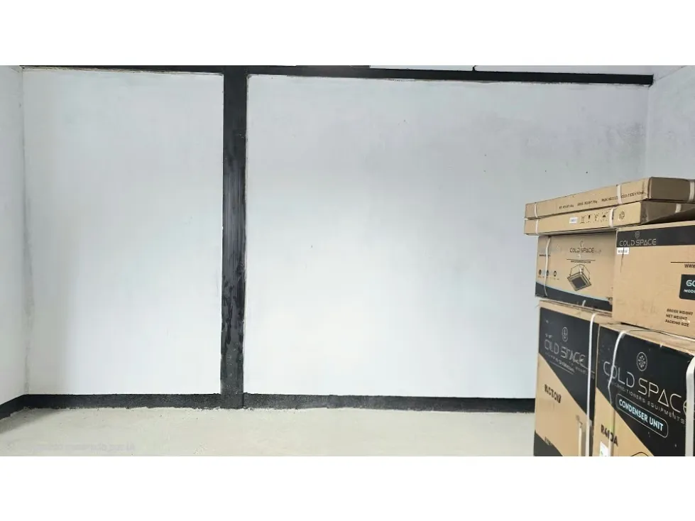 Vendo y Alquilo Casa Comercial en San Román a Pie de Calle Remodelada - 39
