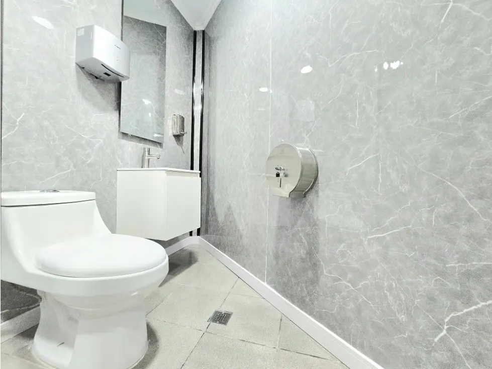 Vendo y Alquilo Casa Comercial en San Román a Pie de Calle Remodelada - 48