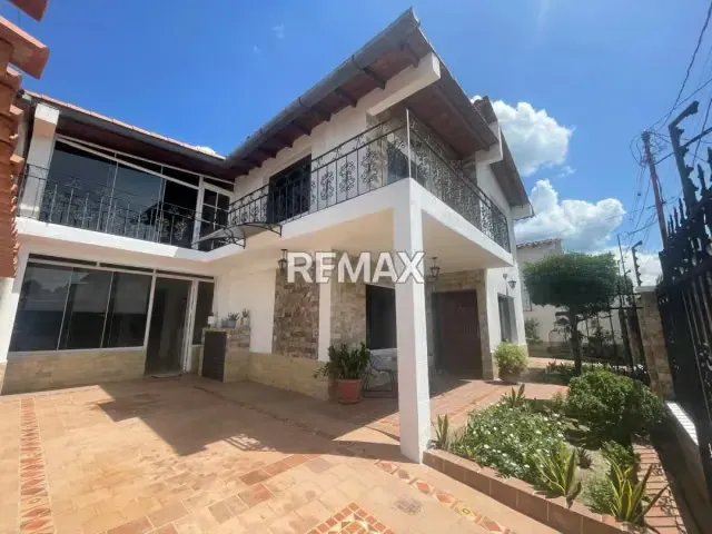 VENDO CASA EN URB VILLAS DEL BOSQUE EN CABUDARE