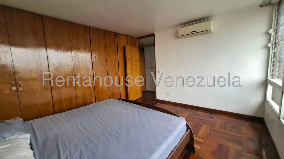 Apartamento (1 Nivel) en Venta en La Florida, Distrito Metropolitano - 17