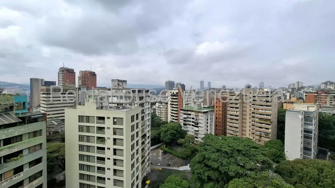 Apartamento (1 Nivel) en Venta en La Florida, Distrito Metropolitano - 9