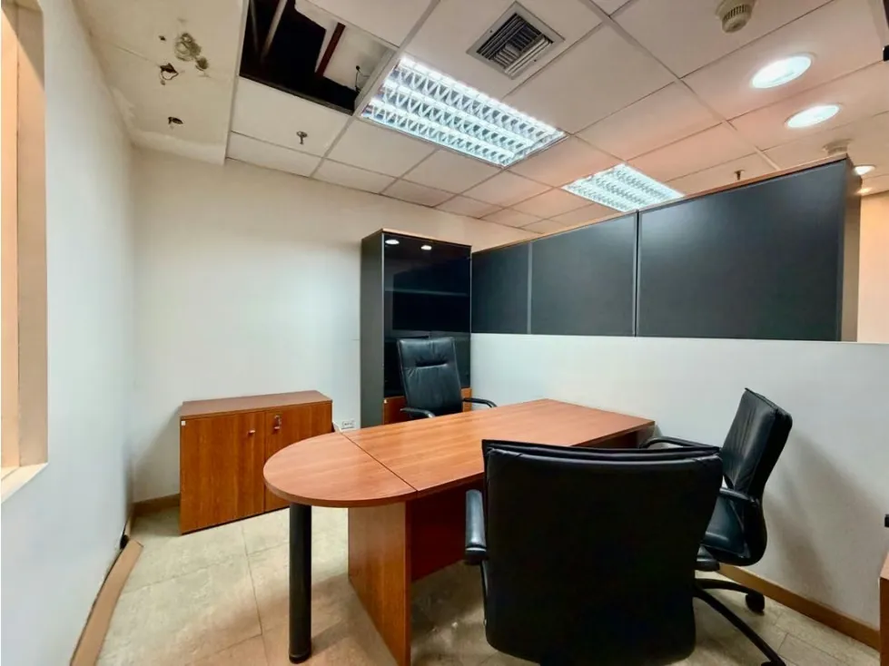 Se alquila oficina 368m2 Las Mercedes - 21
