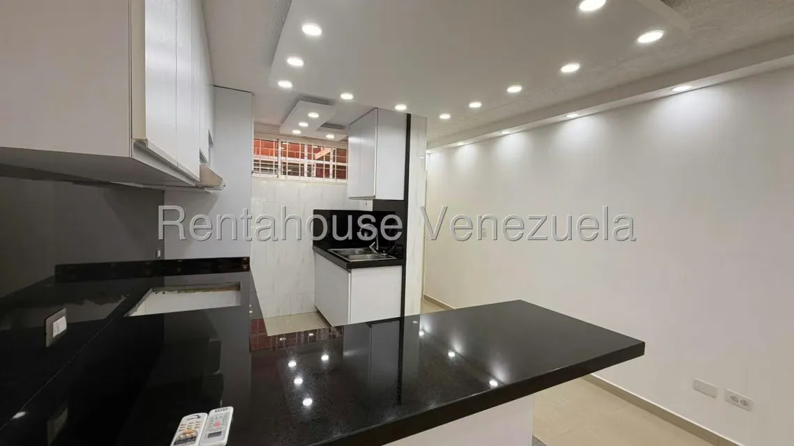 Apartamento (Planta Baja) en Venta en Valle Grande, Miranda - 13