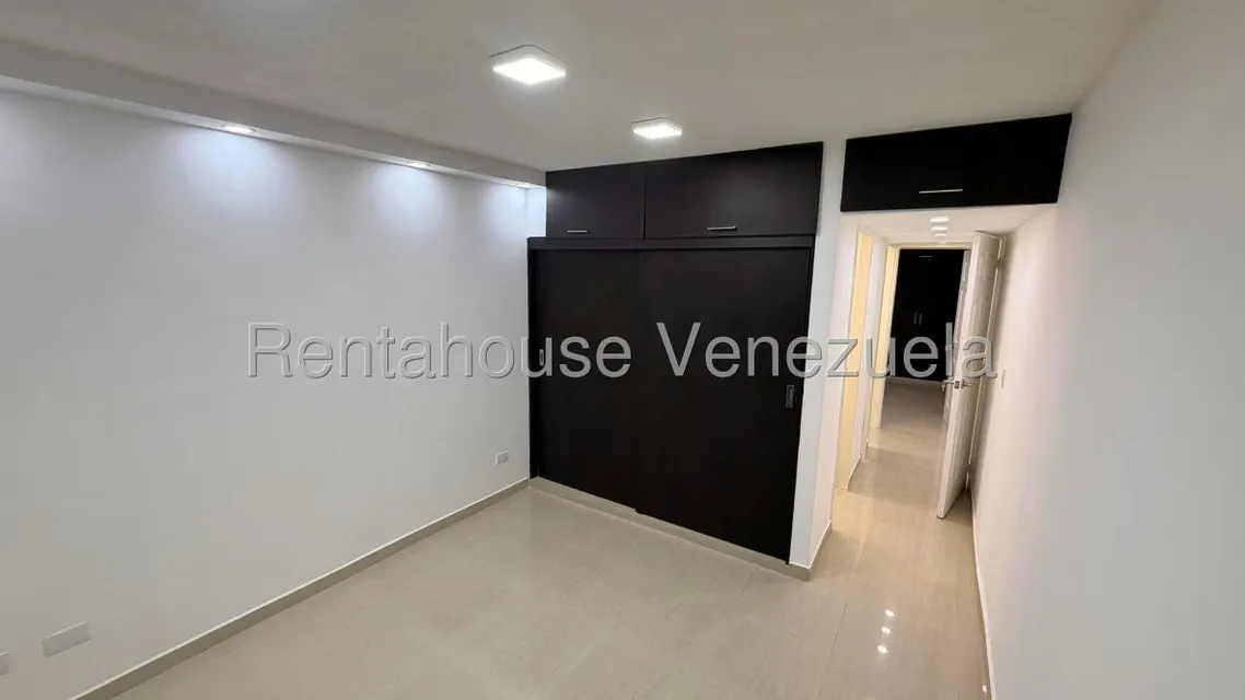 Apartamento (Planta Baja) en Venta en Valle Grande, Miranda - 23