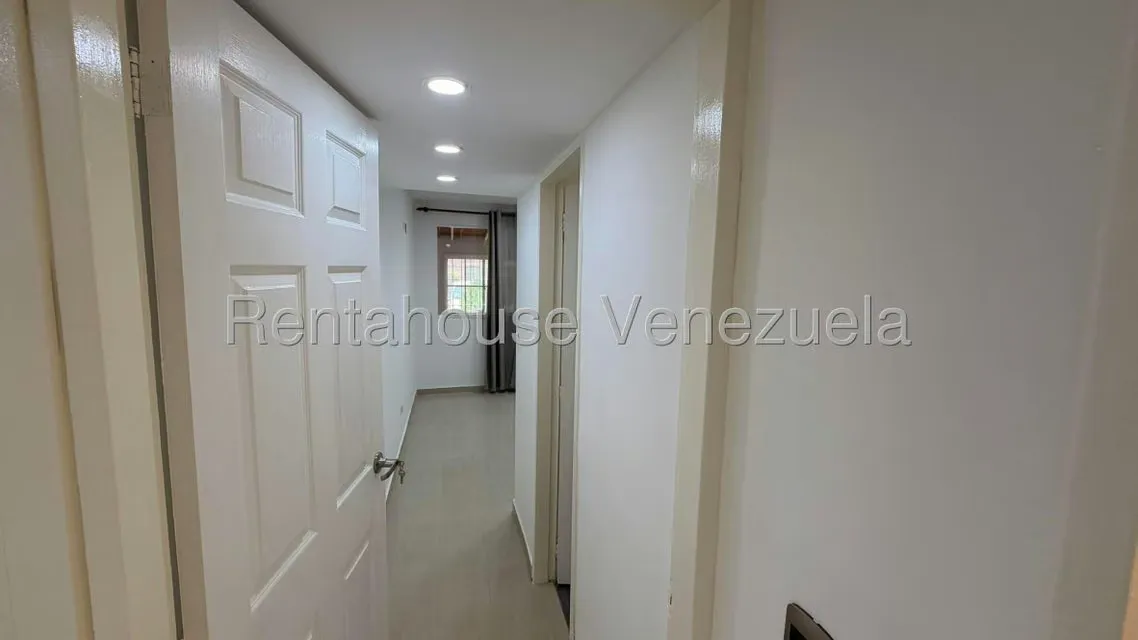 Apartamento (Planta Baja) en Venta en Valle Grande, Miranda - 28