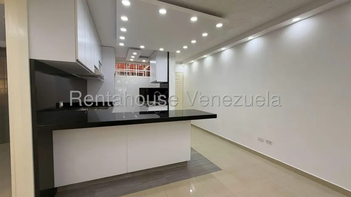 Apartamento (Planta Baja) en Venta en Valle Grande, Miranda - 31