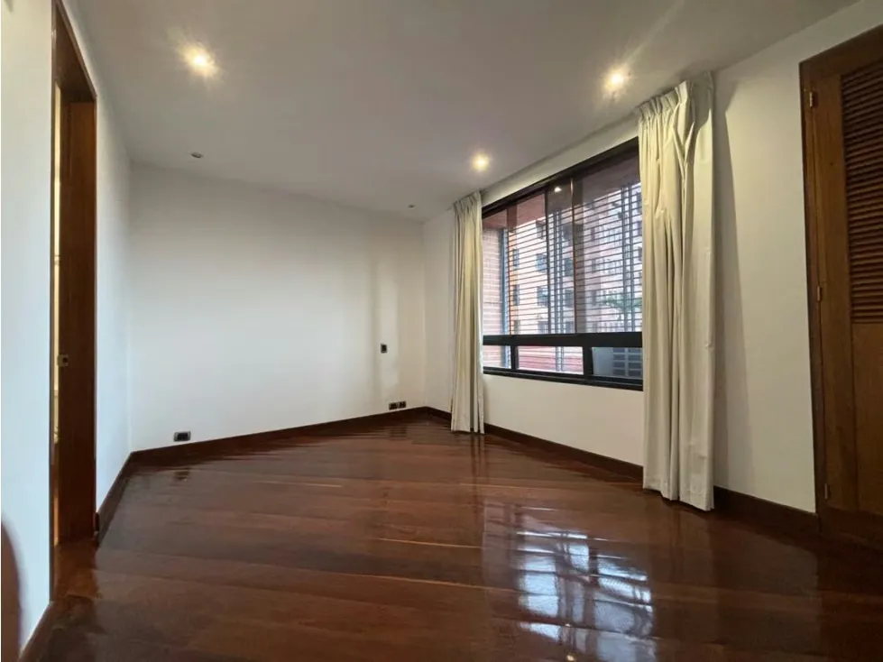 Se vende PB duplex 489.84m2 3H+S/3.5B+S/3P. La Alameda - 16