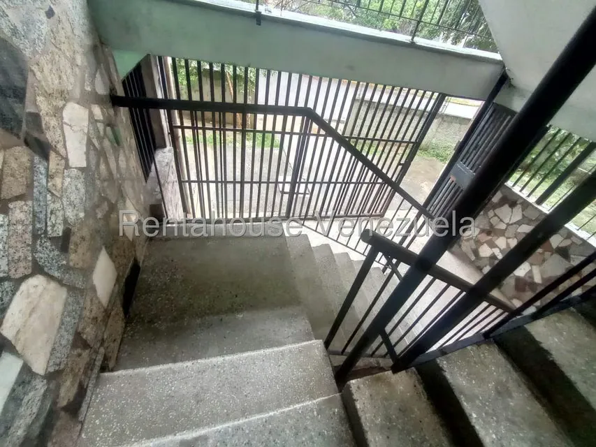 Apartamento (1 Nivel) en Venta en Menca de Leoni, Miranda - 4