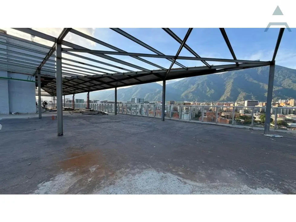 Se vende Local comercial 765m² Las Mercedes