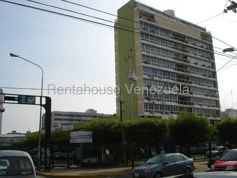 Comercial (Oficina) en Alquiler en Avenida Bella Vista, Zulia