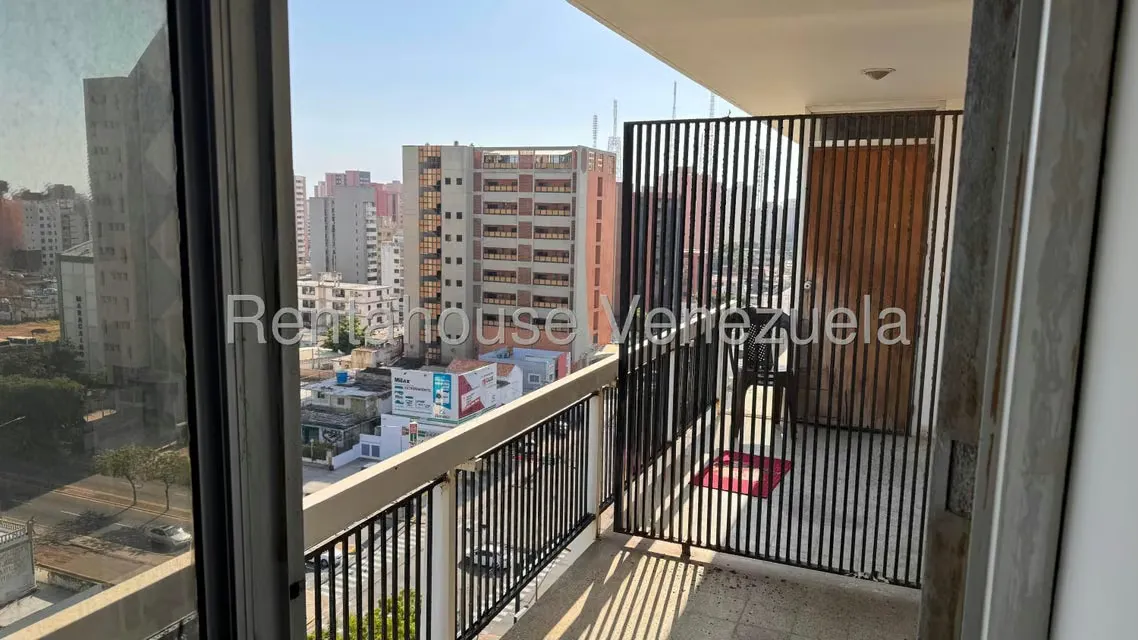 Oficina en Alquiler en Avenida Bella Vista, Zulia - 5