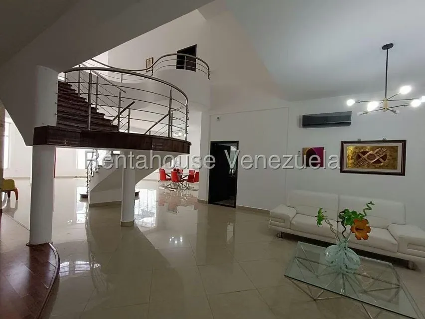 Casa (Duplex) en Venta en La Viña, Carabobo - 11