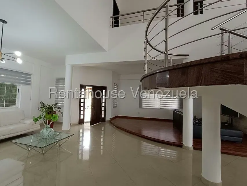 Casa (Duplex) en Venta en La Viña, Carabobo - 4
